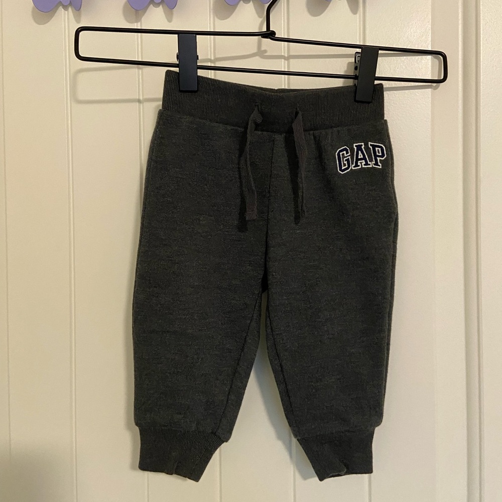 NWOT Baby GAP unisex dark gray‎ drawstring waist jogger sweatpants 6-12 months